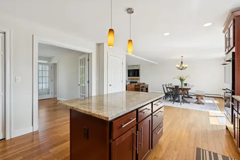 22 Linsausiq Way Falmouth ME 04105