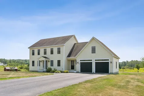 22 Linsausiq Way Falmouth ME 04105