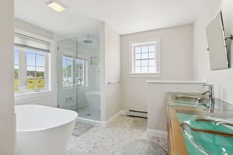 22 Linsausiq Way Falmouth ME 04105