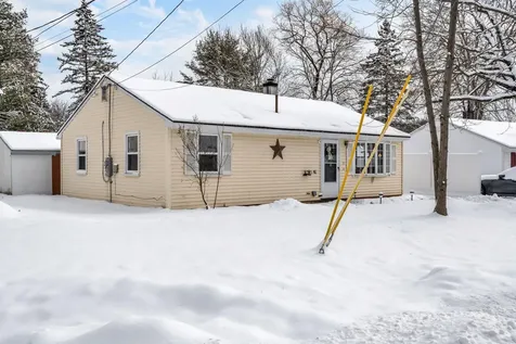 37 Jowett Street Bangor ME 04401