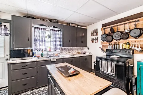 673 River Avenue Gardiner ME 04345