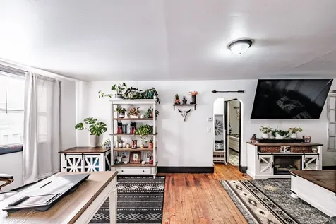 673 River Avenue Gardiner ME 04345