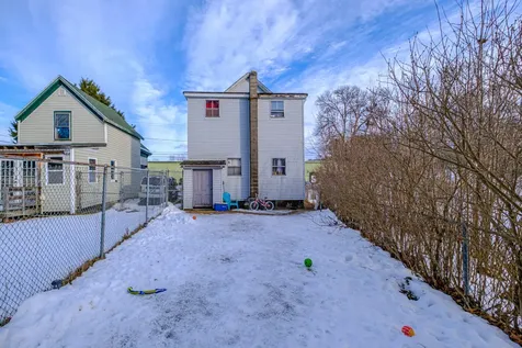 673 River Avenue Gardiner ME 04345