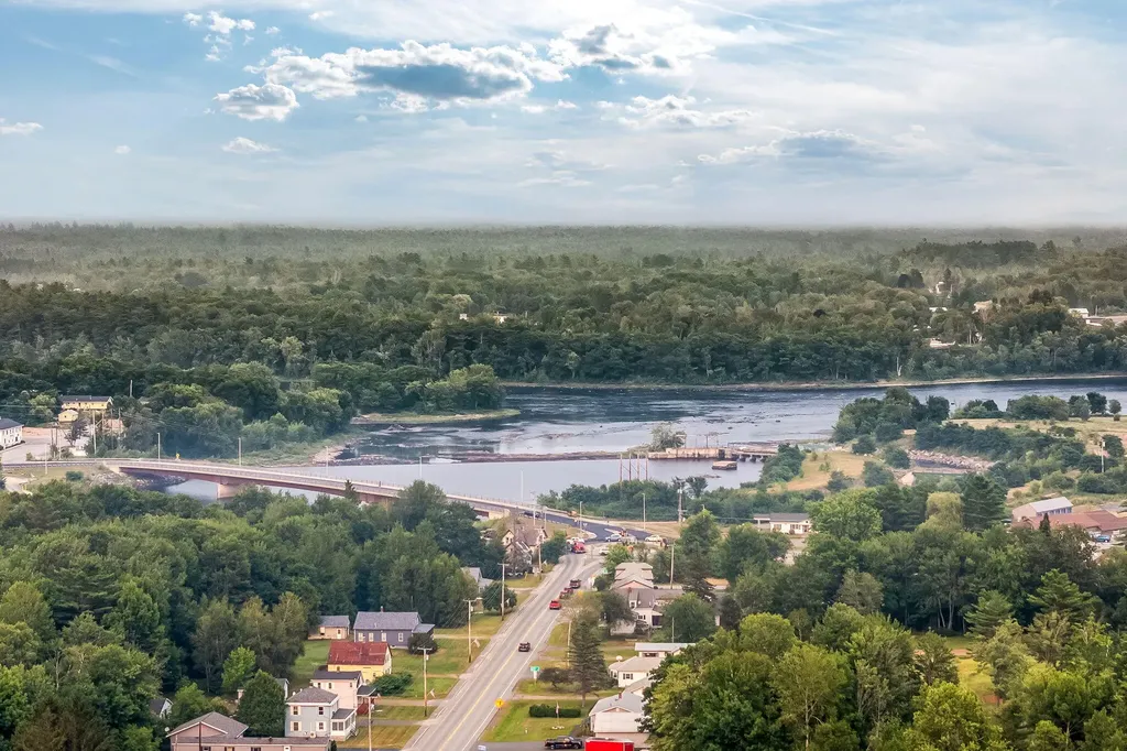 42 Lagrange Road Howland ME 04448