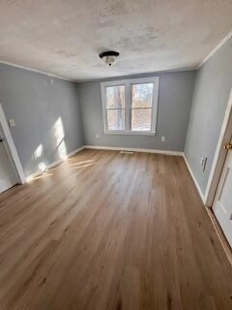 10 Warren Street Bridgton ME 04009