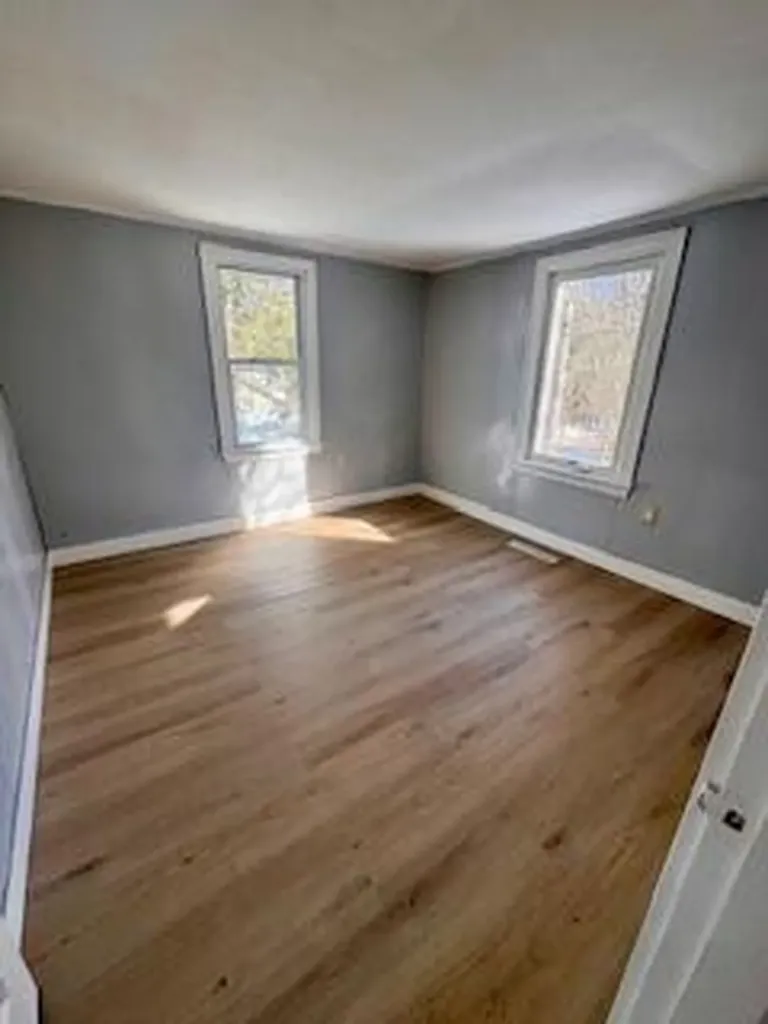 10 Warren Street Bridgton ME 04009