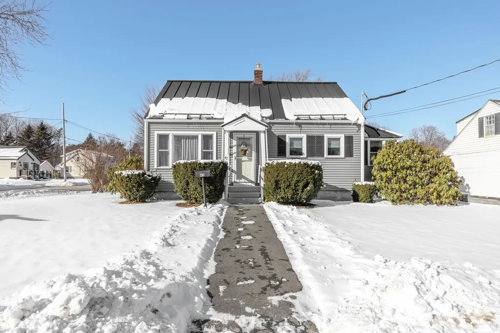 45 Eddyway Street Bangor ME 04401