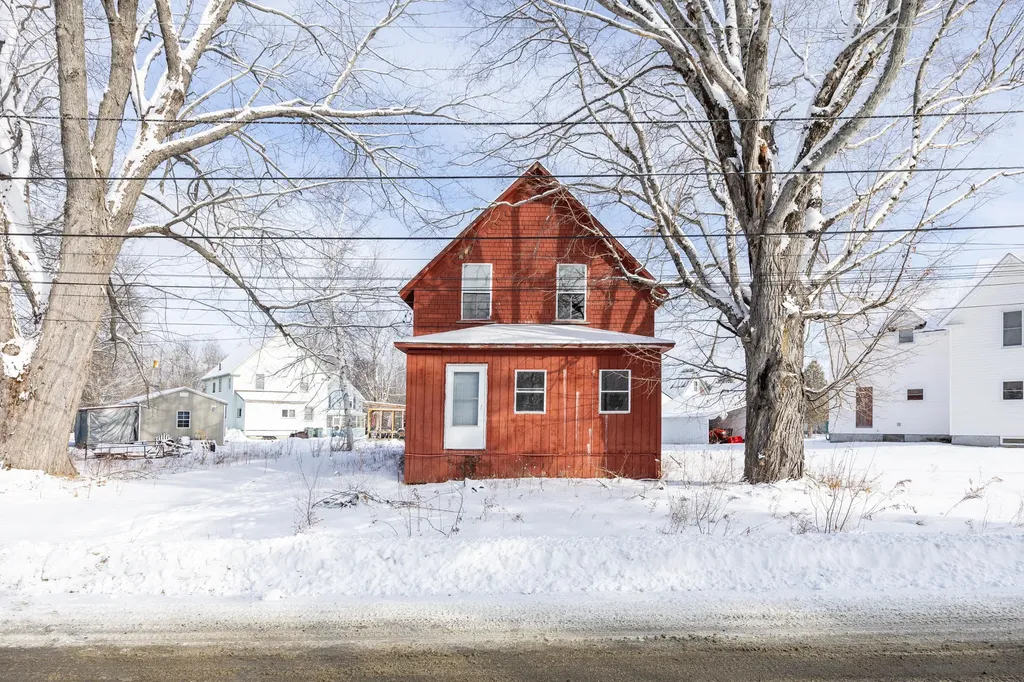 42 1st Street Milo ME 04463