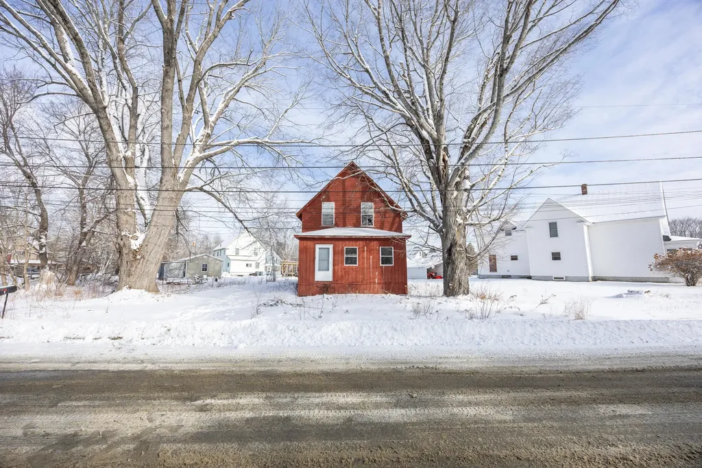42 1st Street Milo ME 04463