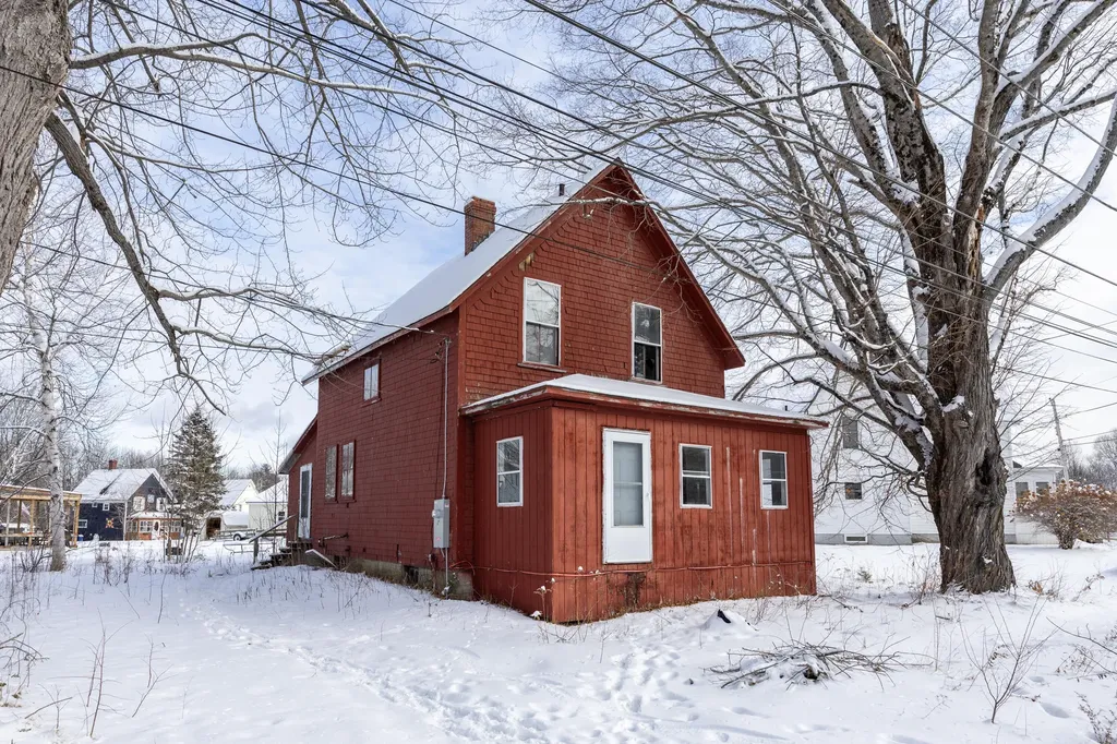42 1st Street Milo ME 04463