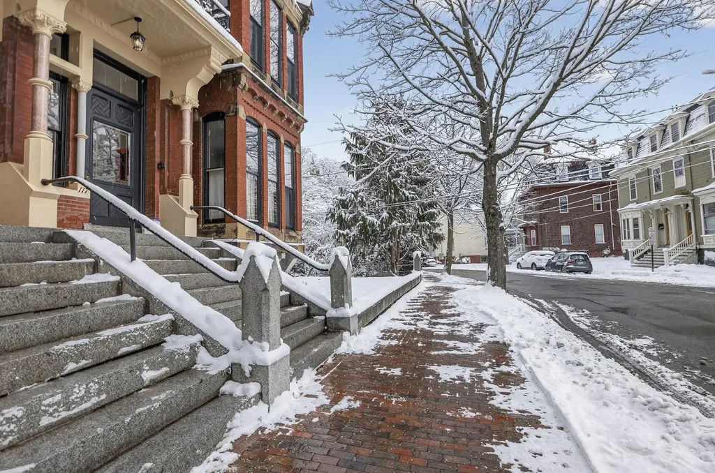 117 Pine Street Portland ME 04102