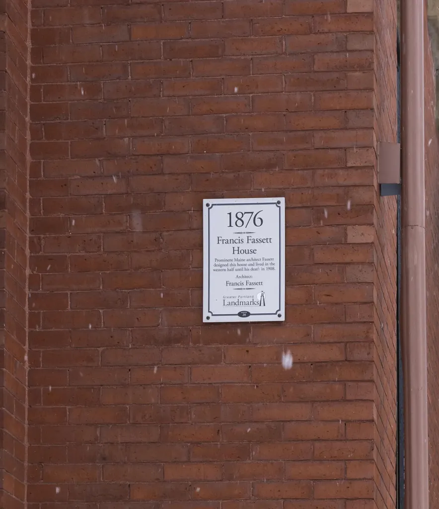 117 Pine Street Portland ME 04102