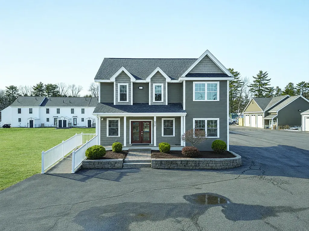 630 Roosevelt Trail Windham ME 04062
