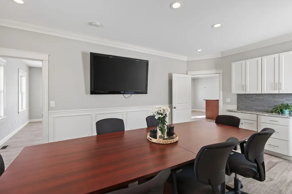 630 Roosevelt Trail Windham ME 04062