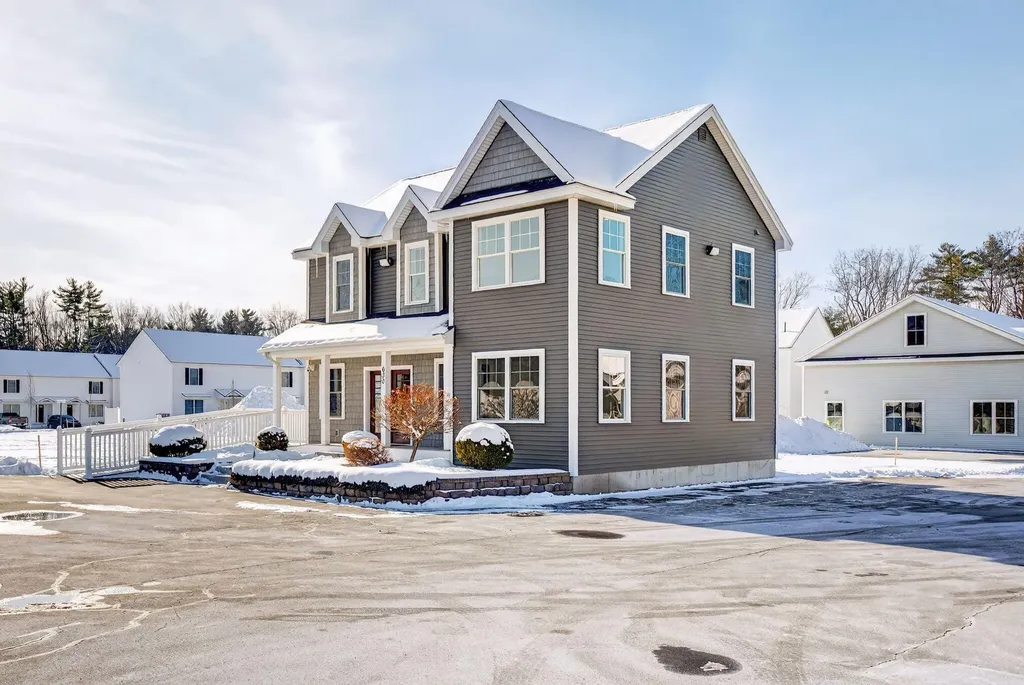 630 Roosevelt Trail Windham ME 04062