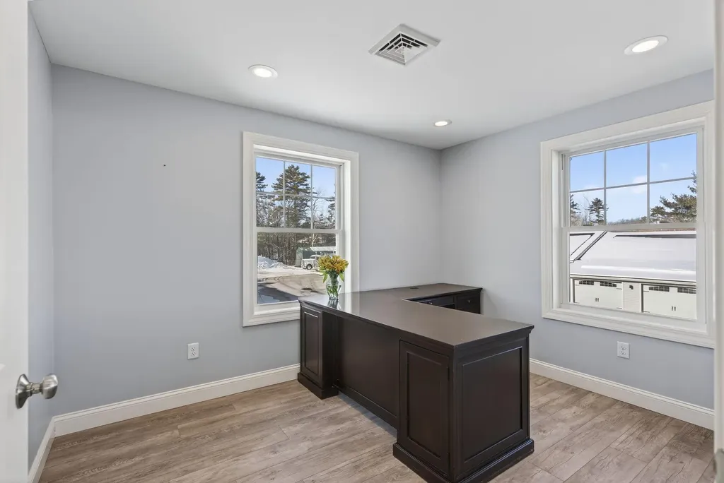 630 Roosevelt Trail Windham ME 04062