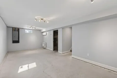 630 Roosevelt Trail Windham ME 04062