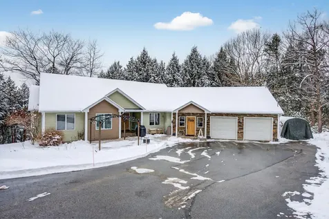 77 Holmes Road Winthrop ME 04364