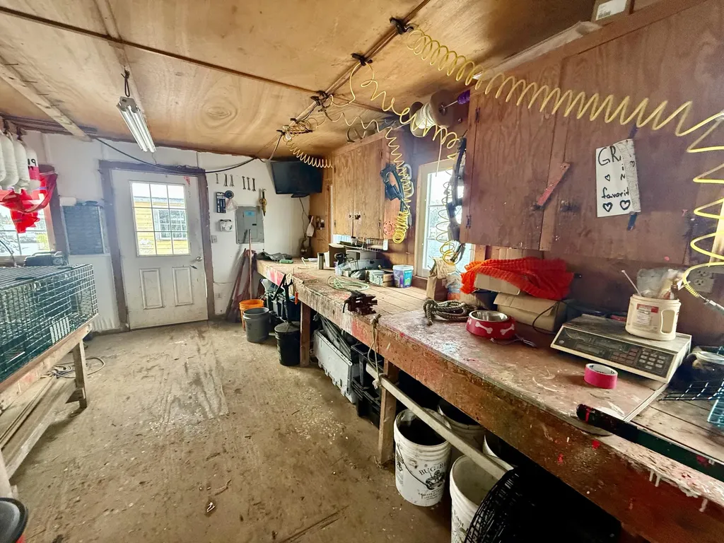 13B Clamshell Alley Vinalhaven ME 04863