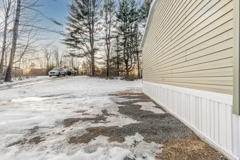 10 Short Street Winthrop ME 04364