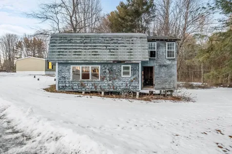 10 Short Street Winthrop ME 04364