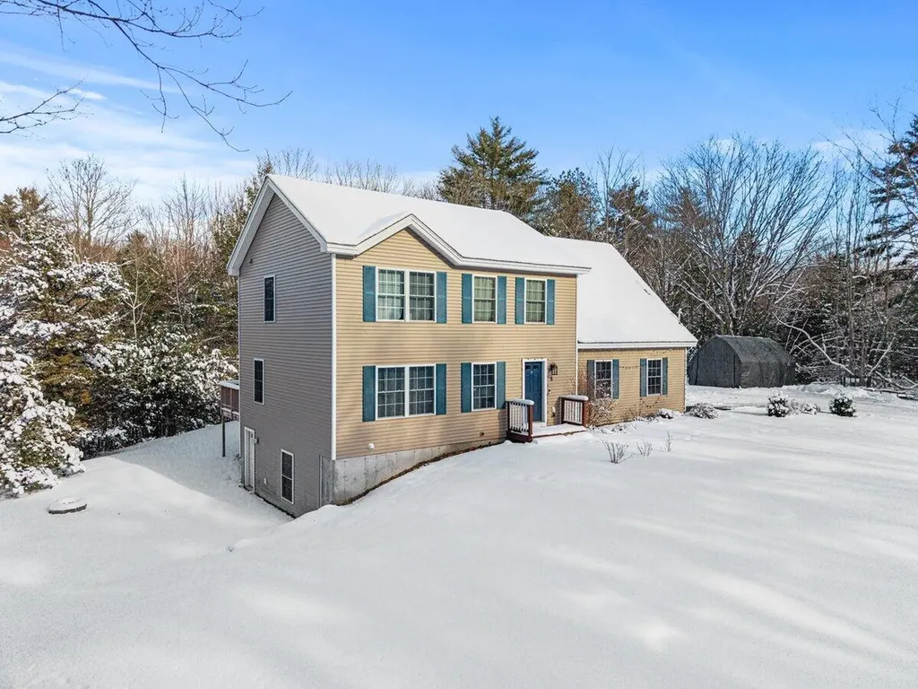 5 Coltons Way Saco ME 04072