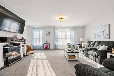 5 Coltons Way Saco ME 04072