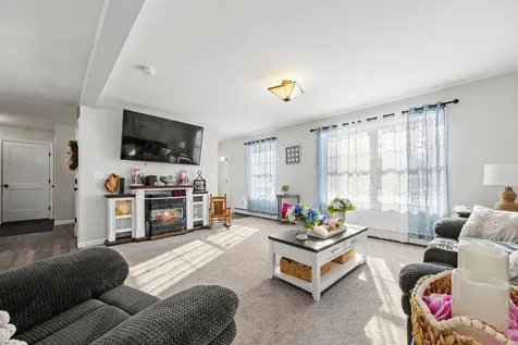 5 Coltons Way Saco ME 04072