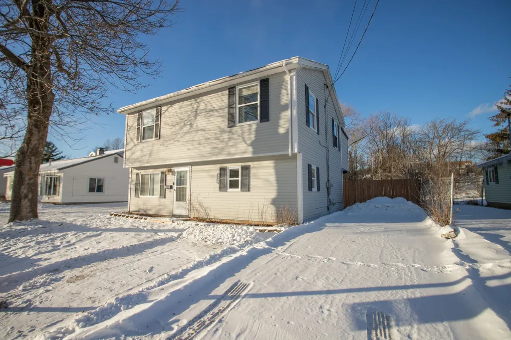 169 Thornton Road Bangor ME 04401