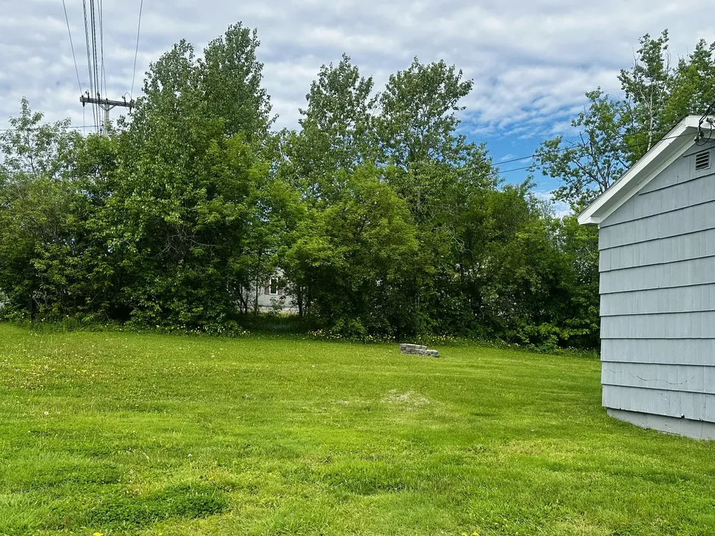 60 Katahdin Avenue Caribou ME 04736