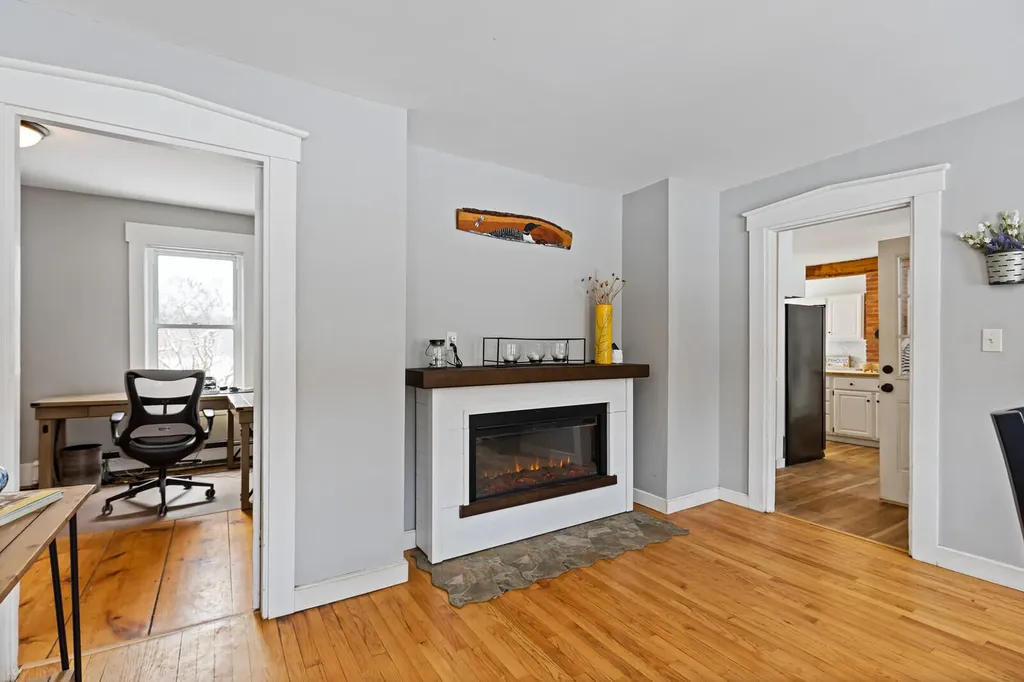 675 River Road Leeds ME 04263