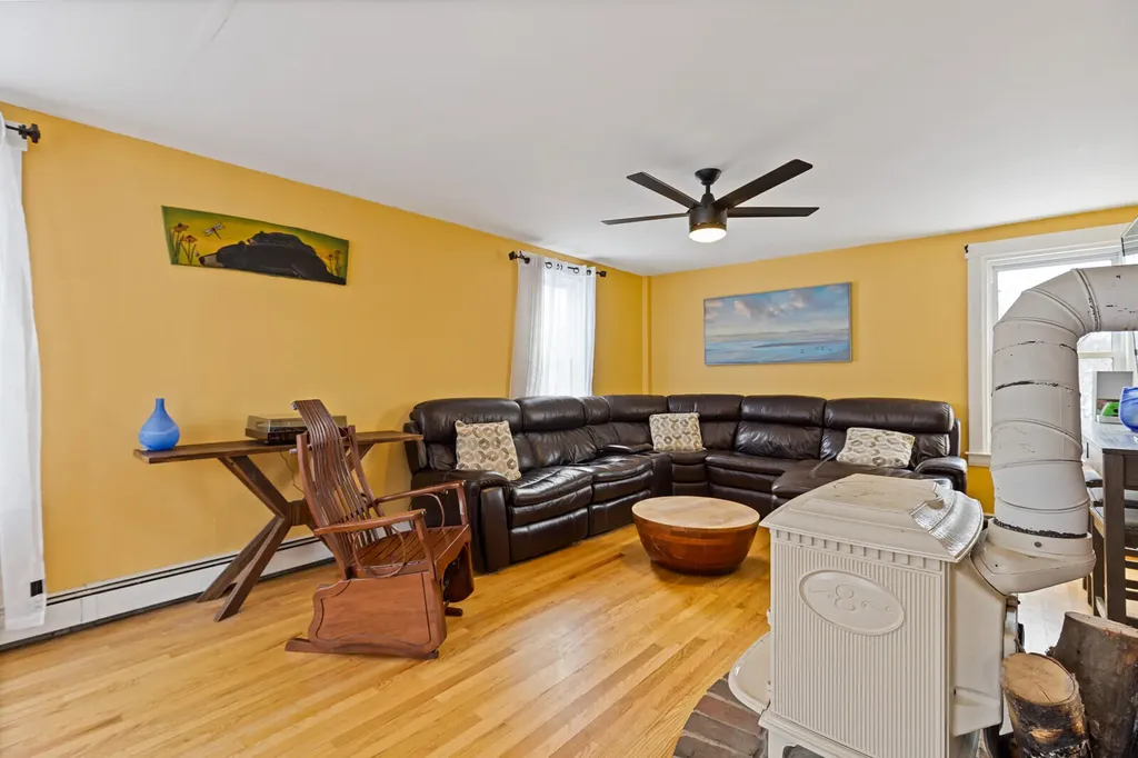 675 River Road Leeds ME 04263