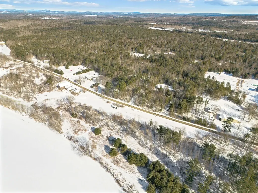 675 River Road Leeds ME 04263