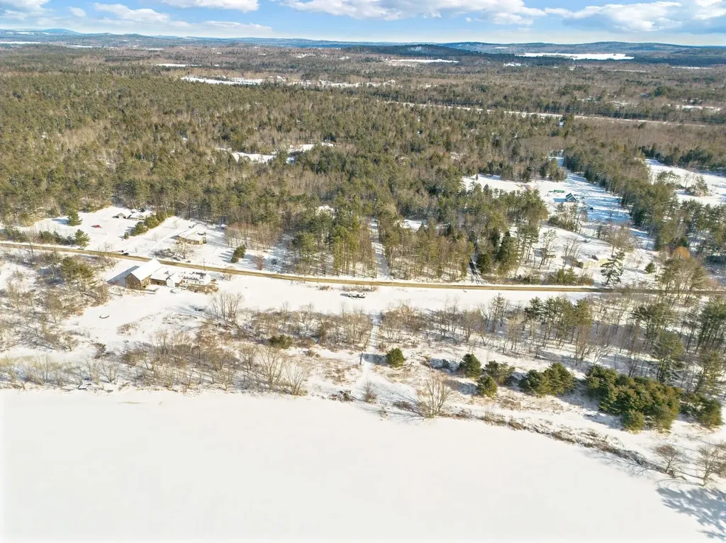 675 River Road Leeds ME 04263