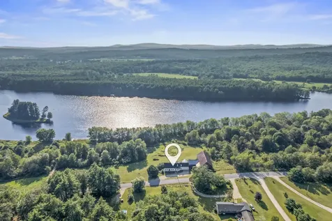 675 River Road Leeds ME 04263