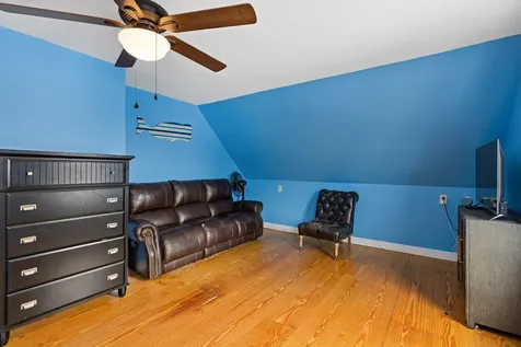 675 River Road Leeds ME 04263