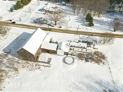 675 River Road Leeds ME 04263