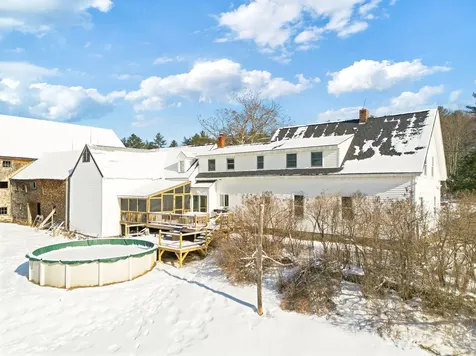 675 River Road Leeds ME 04263
