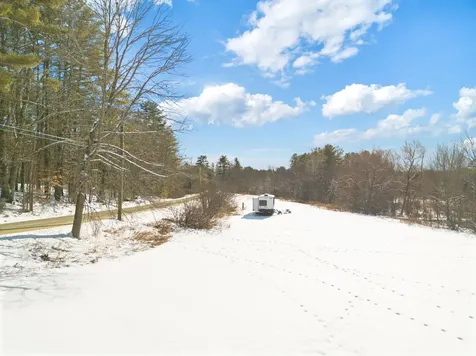 675 River Road Leeds ME 04263