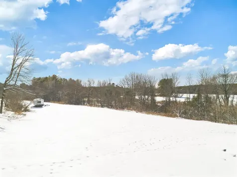 675 River Road Leeds ME 04263