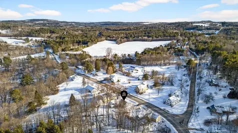 86 Turner Street Buckfield ME 04220
