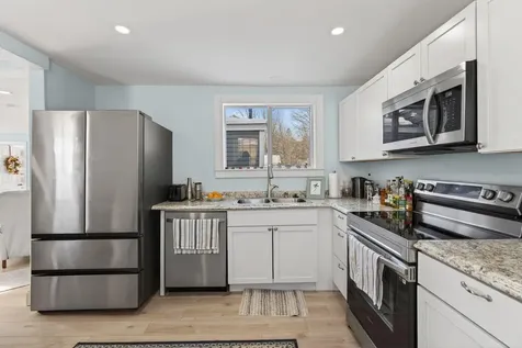 86 Turner Street Buckfield ME 04220