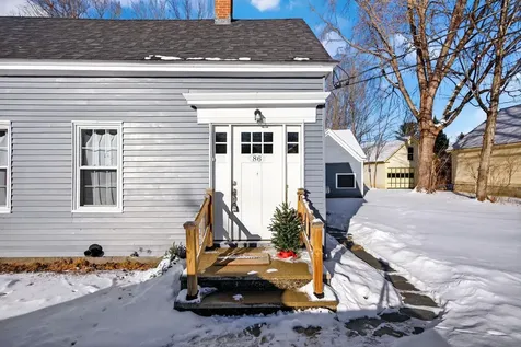 86 Turner Street Buckfield ME 04220