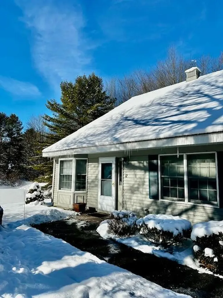 12 Cresfield Terrace Portland ME 04103