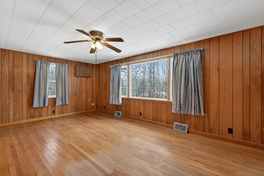 364 Metcalf Road Winthrop ME 04364