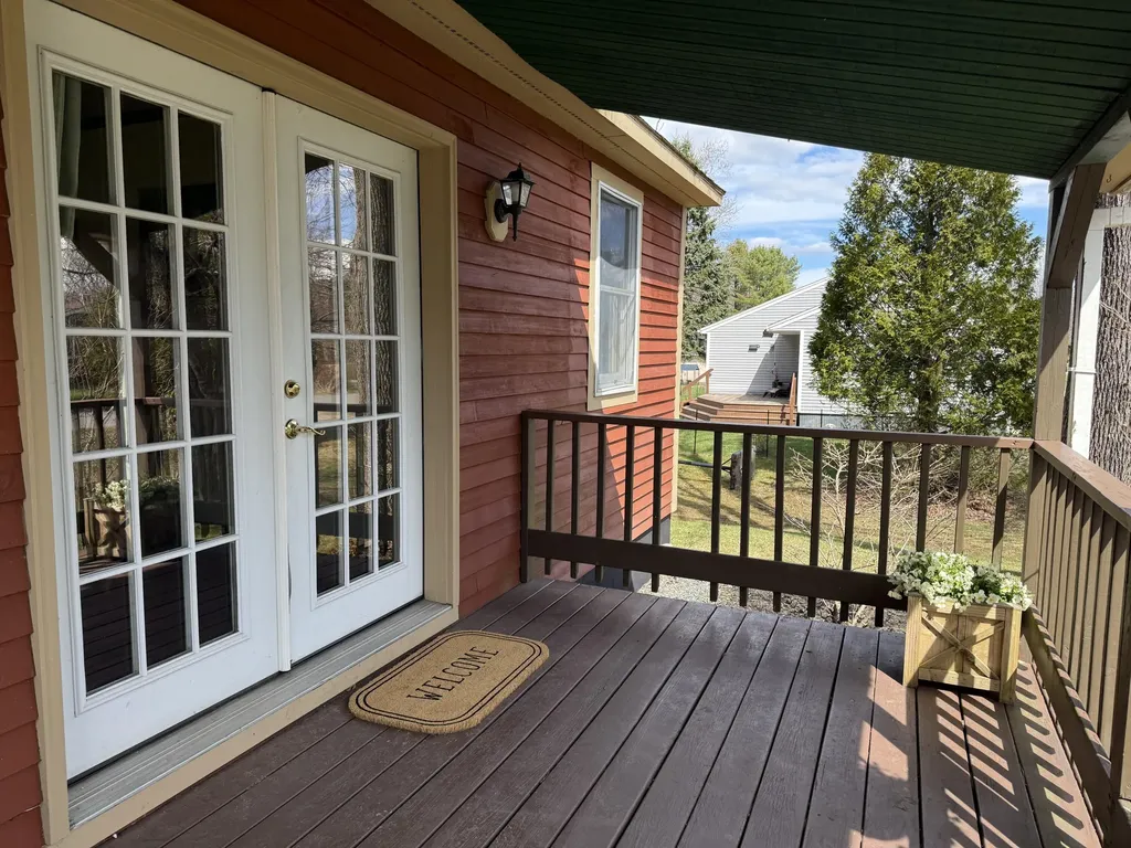 56 Booker Street Thomaston ME 04861