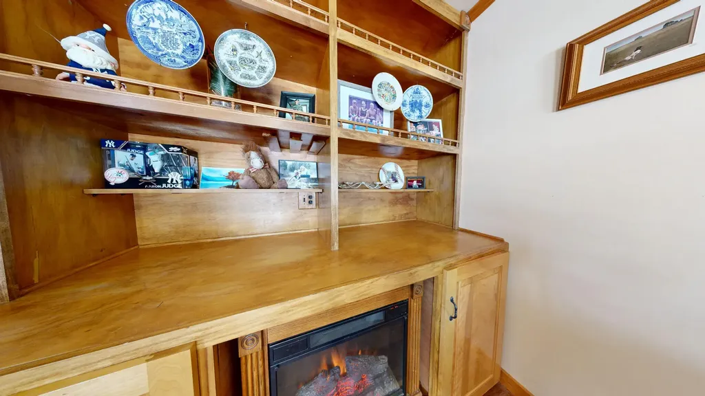 56 Booker Street Thomaston ME 04861