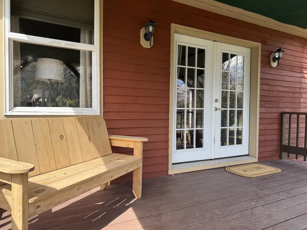 56 Booker Street Thomaston ME 04861