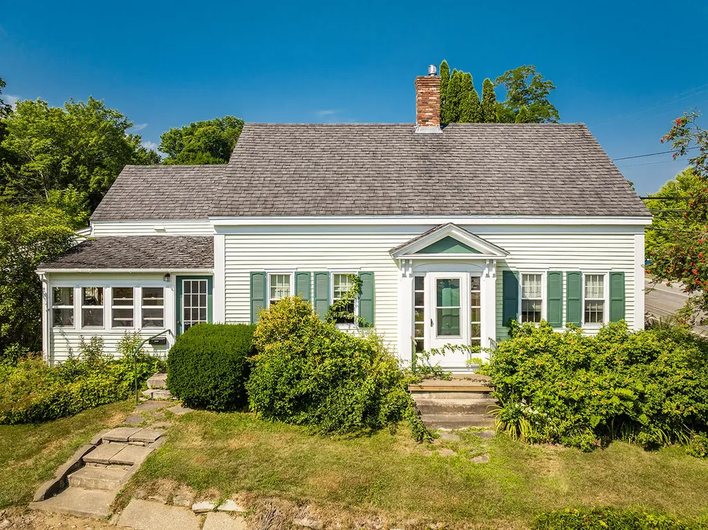 48 Mechanic Street Camden ME 04843