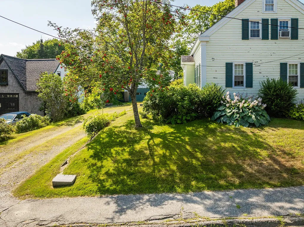 48 Mechanic Street Camden ME 04843